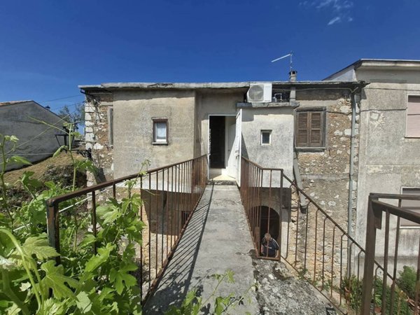 casale in vendita a Campoli Appennino