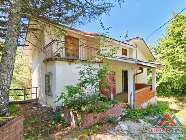 casa indipendente in vendita a Campoli Appennino