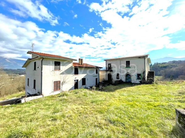 casa indipendente in vendita a Casalvieri in zona Iacovelli