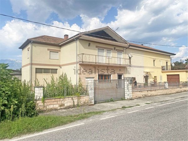 casa indipendente in vendita a Casalvieri in zona Mole Nuove