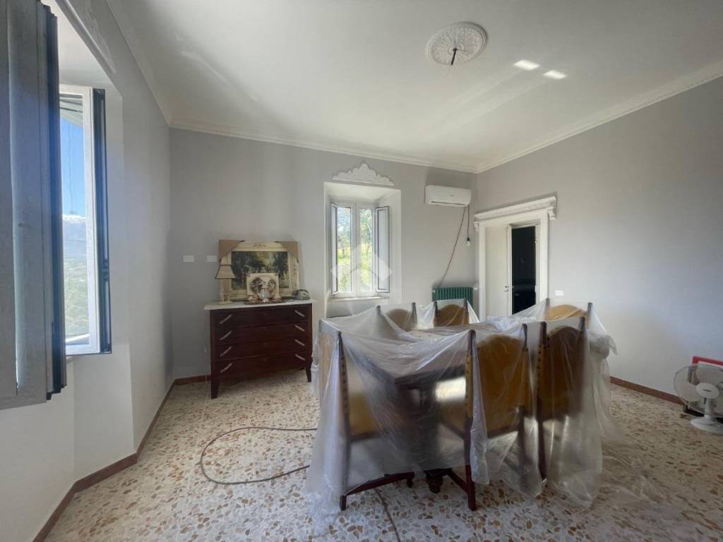 casa indipendente in vendita a Casalvieri in zona Fallena