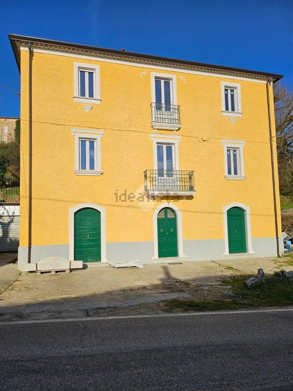 casa indipendente in vendita a Casalvieri in zona Fallena