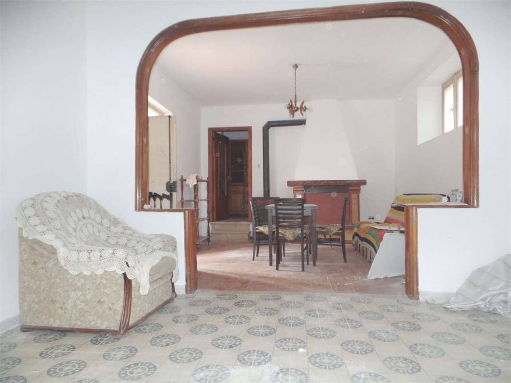 casa indipendente in vendita a Casalvieri in zona Tiscio