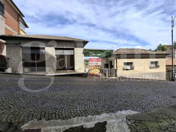 locale commerciale in vendita a Casalvieri