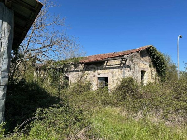 casa indipendente in vendita a Casalvieri in zona San Pietro