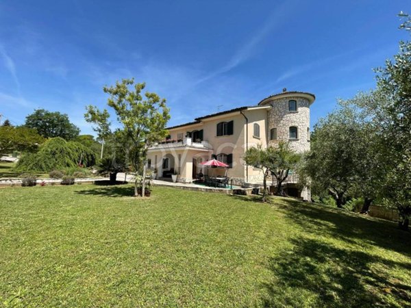 casa indipendente in vendita a Casalvieri