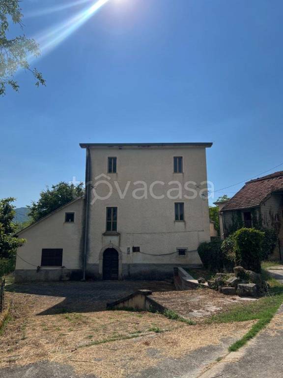 casa indipendente in vendita a Casalvieri in zona Catallo