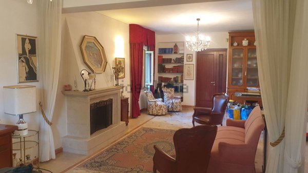 casa indipendente in vendita a Casalvieri in zona San Leonardo