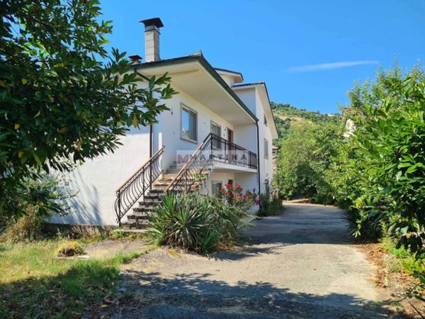 casa indipendente in vendita a Casalvieri in zona Togna