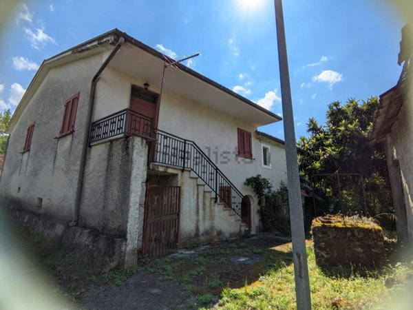casa indipendente in vendita a Casalvieri