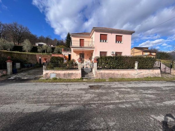 casa indipendente in vendita a Casalvieri