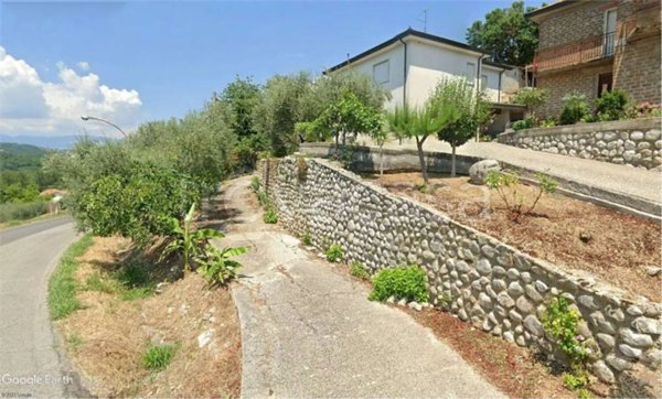 casa indipendente in vendita a Casalvieri in zona Tufo
