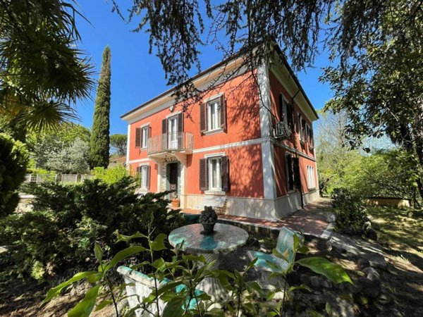 casa indipendente in vendita a Casalvieri in zona Tiscio