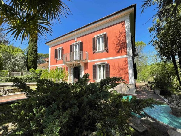 casa indipendente in vendita a Casalvieri in zona Fallena