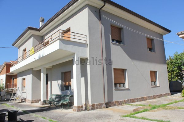 casa indipendente in vendita a Casalvieri in zona San Leonardo