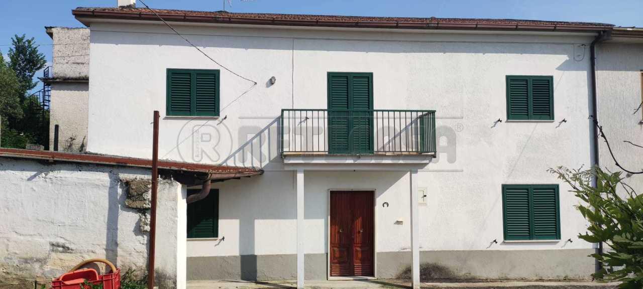 casa indipendente in vendita a Cassino