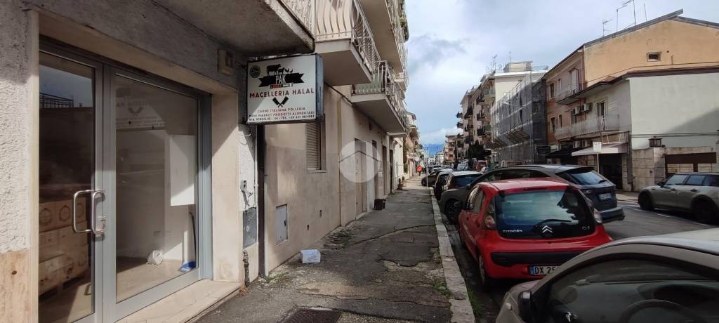 negozio in vendita a Cassino