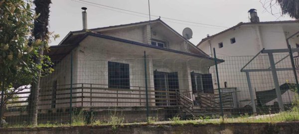casa indipendente in vendita a Cassino