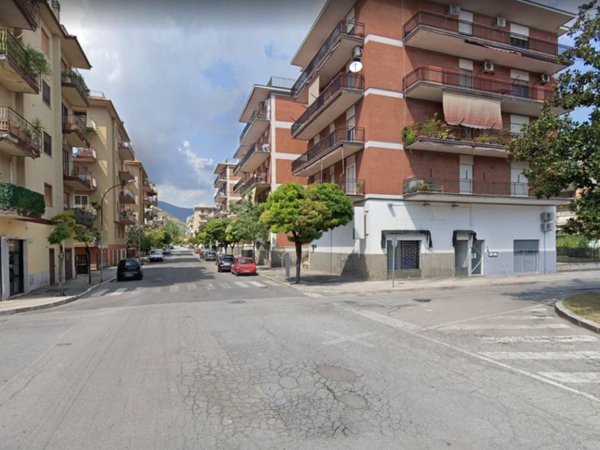 negozio in vendita a Cassino
