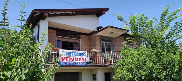 casa indipendente in vendita a Cassino