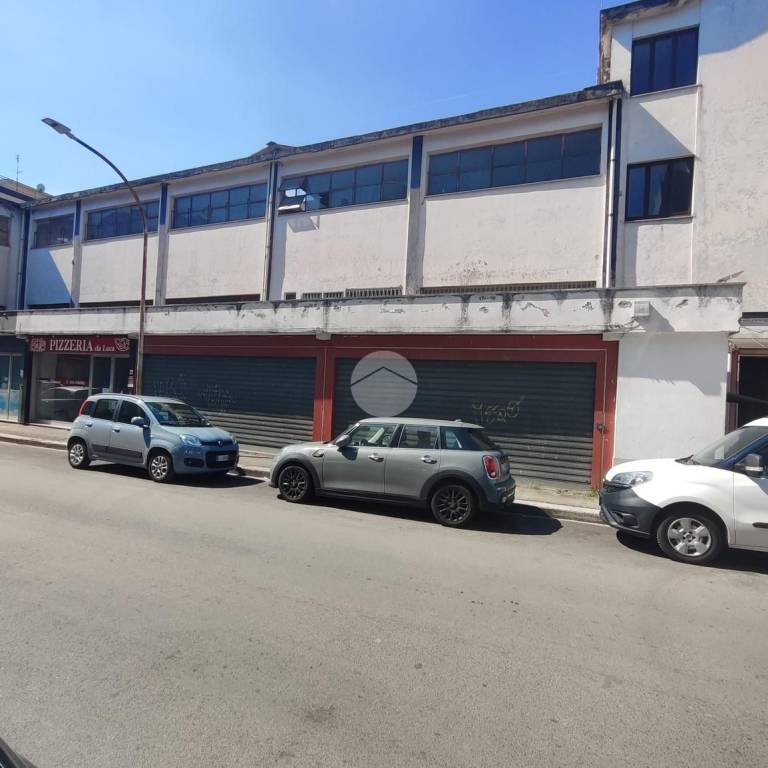 negozio in vendita a Cassino
