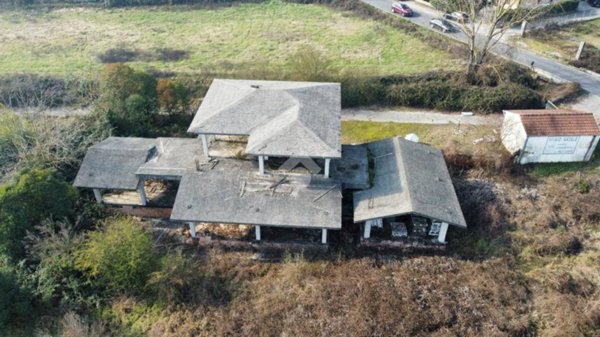 casa indipendente in vendita a Cassino in zona San Pasquale