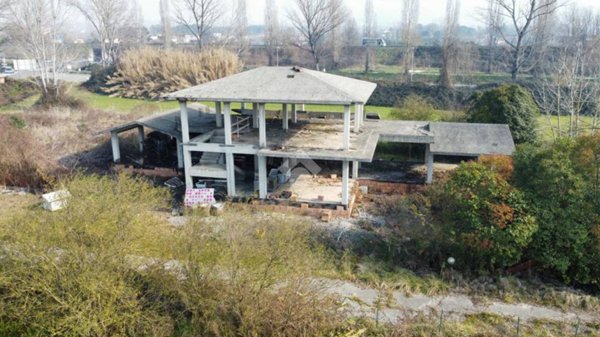 casa indipendente in vendita a Cassino