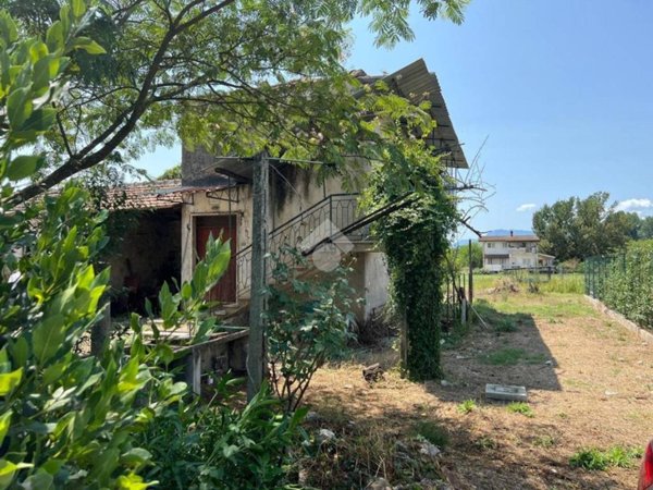 casa indipendente in vendita a Cassino