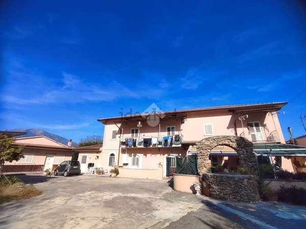 casa indipendente in vendita a Cassino