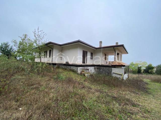 casa indipendente in vendita a Cassino in zona San Michele