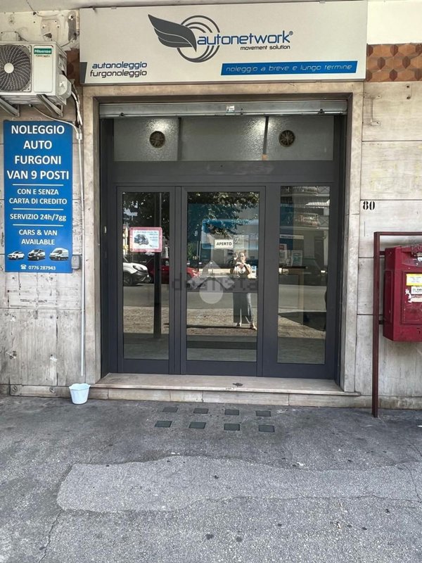 locale commerciale in vendita a Cassino