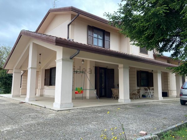 casa indipendente in vendita a Cassino