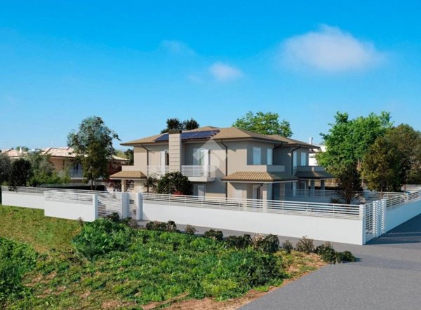 casa indipendente in vendita a Cassino