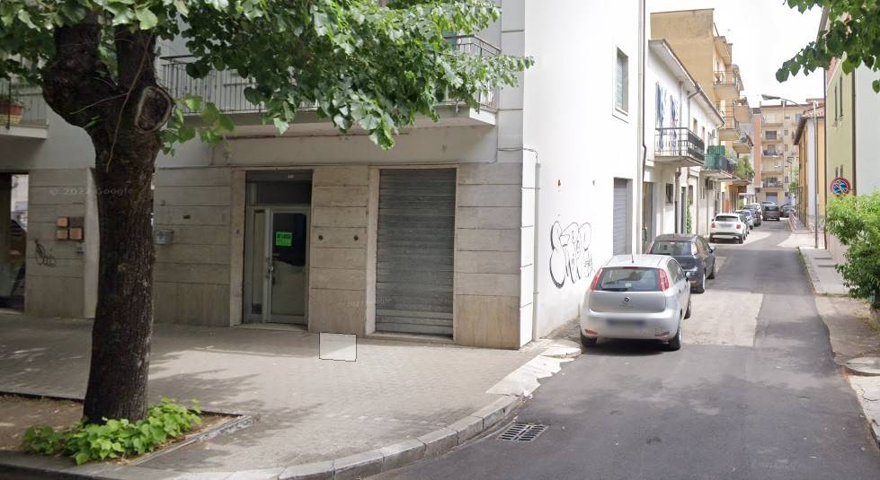 locale commerciale in vendita a Cassino