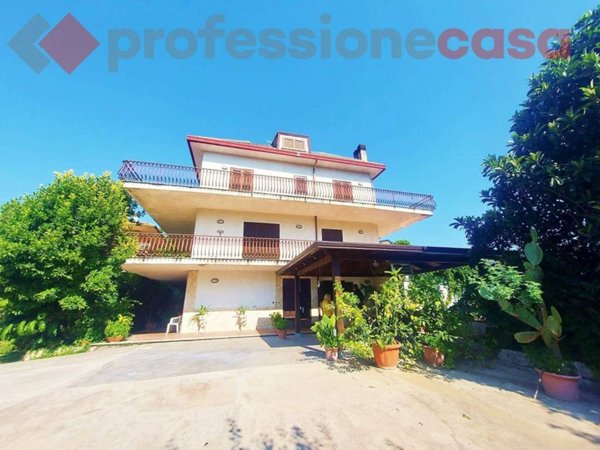 casa indipendente in vendita a Cassino