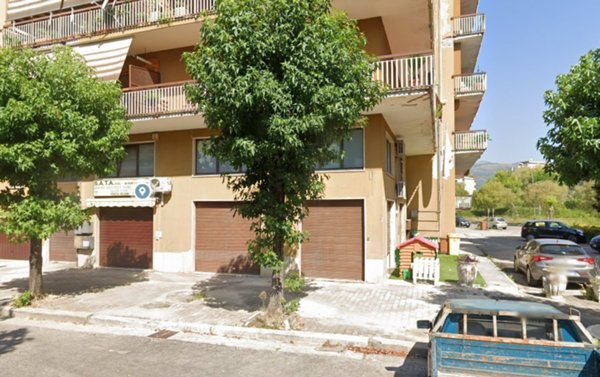 negozio in vendita a Cassino