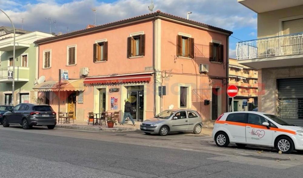 negozio in vendita a Cassino