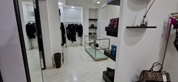 locale commerciale in vendita a Cassino