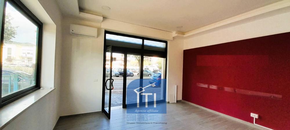 negozio in vendita a Cassino