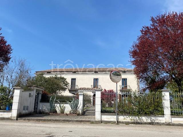 casa indipendente in vendita a Cassino