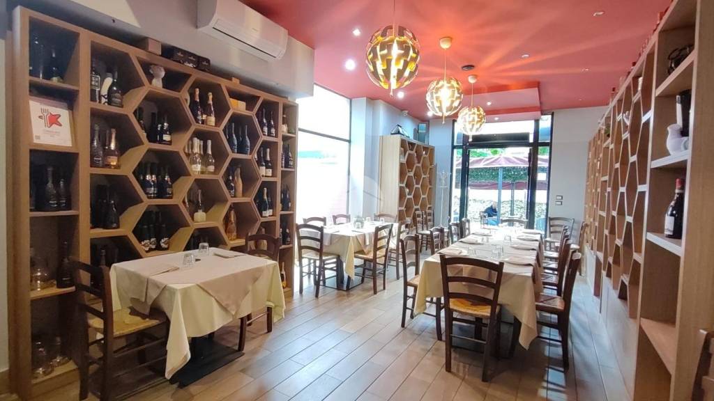 negozio in vendita a Cassino