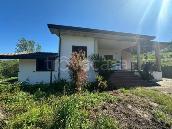 casa indipendente in vendita a Cassino