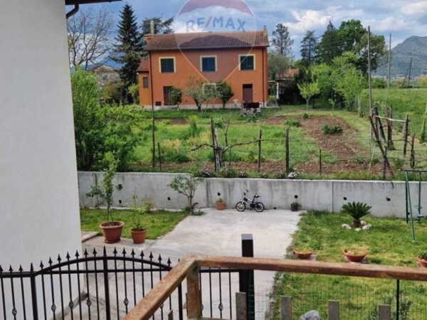 casa indipendente in vendita a Cassino