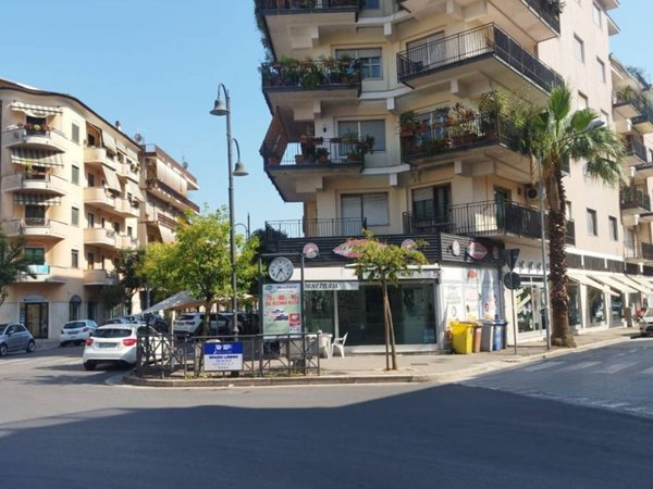 negozio in vendita a Cassino
