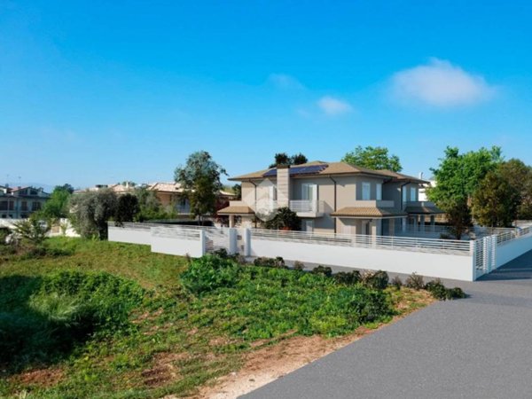 casa indipendente in vendita a Cassino