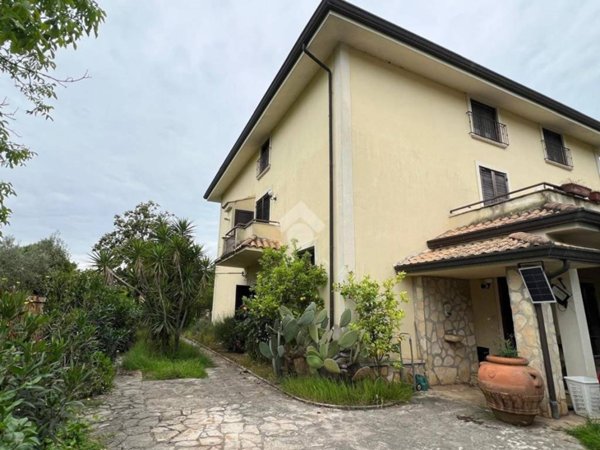 casa indipendente in vendita a Cassino