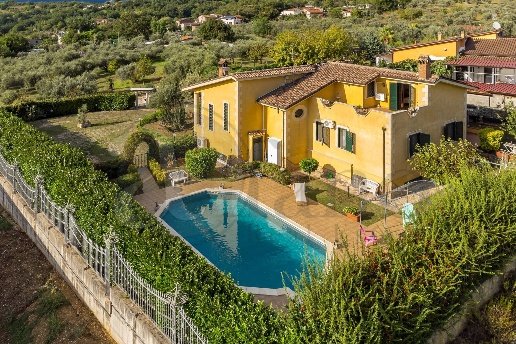 casa indipendente in vendita a Cassino in zona Montecassino