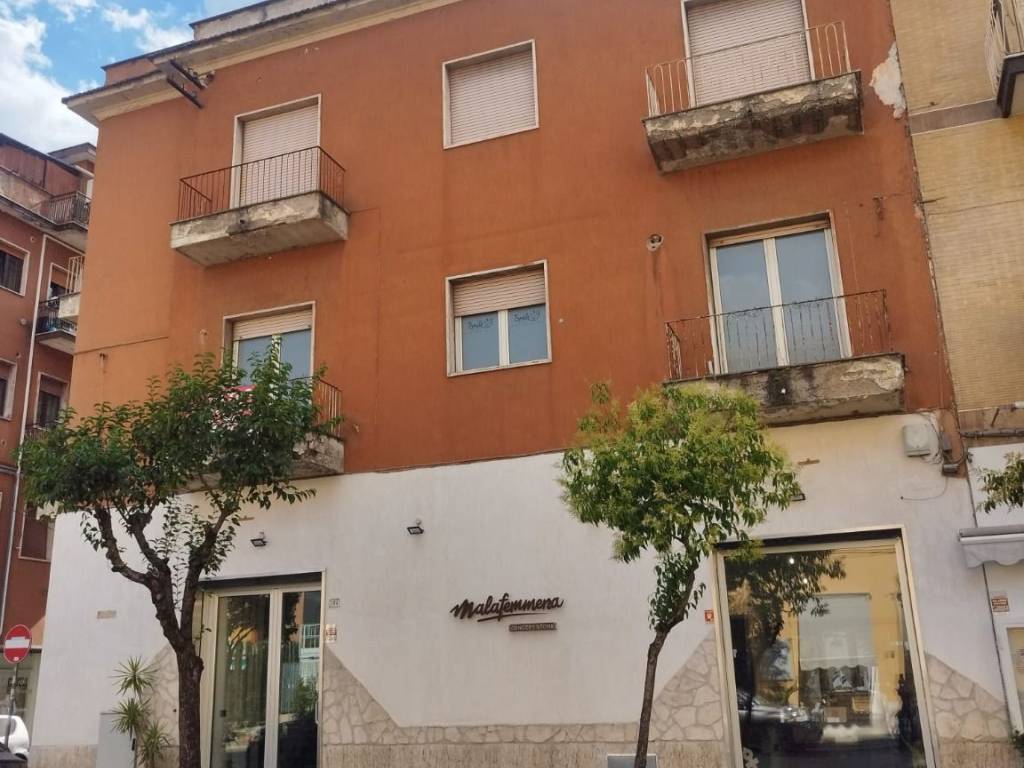 negozio in vendita a Cassino