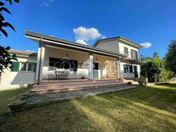 casa indipendente in vendita a Cassino in zona Caira