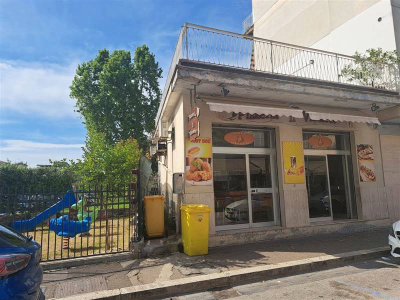 negozio in vendita a Cassino